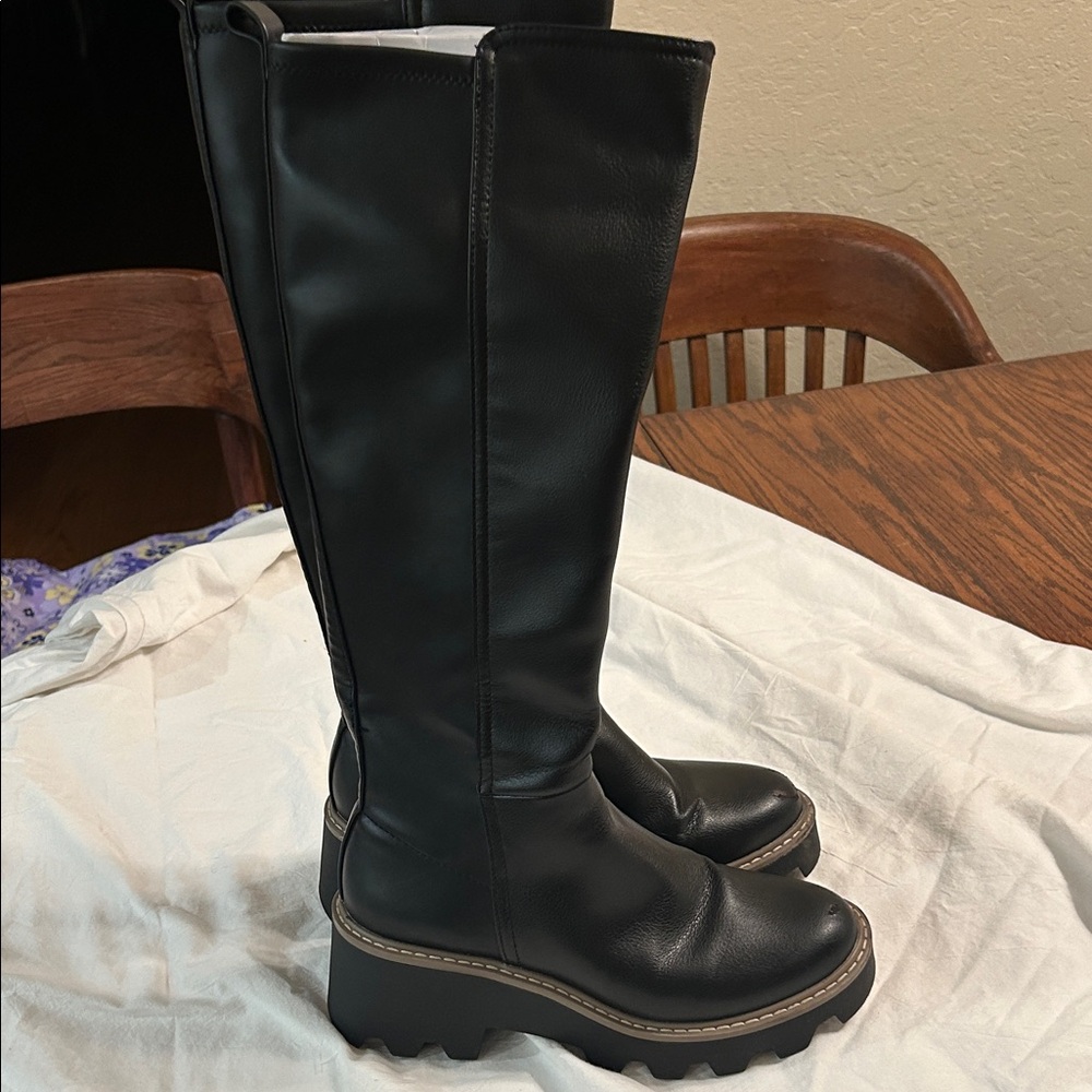 Dolce Vita black lug boots size 7.5